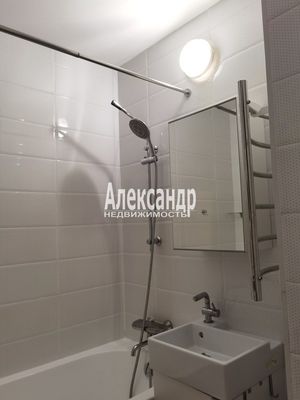 Продам двухкомнатную (2-комн.) квартиру, Новая ул, 17к2, Мурино п