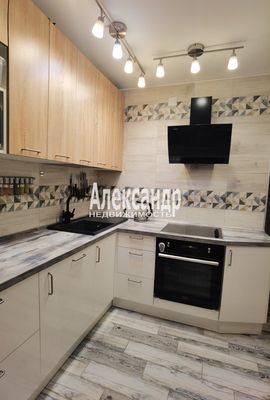 Продам двухкомнатную (2-комн.) квартиру, Новая ул, 17к2, Мурино п