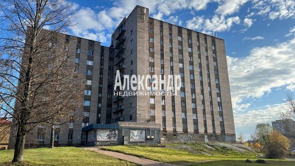 Продам комнату в 12-комн. квартире, Приморское ш, 2, Выборг г