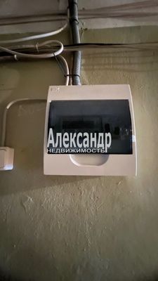 Продам комнату в 12-комн. квартире, Приморское ш, 2, Выборг г