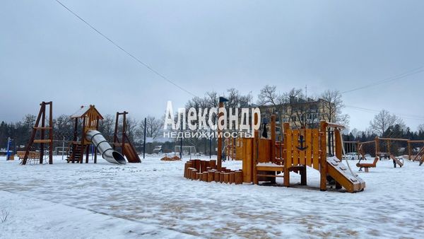 Продам двухкомнатную (2-комн.) квартиру, Им А.К.Харитонова ул, 84, Выборг г