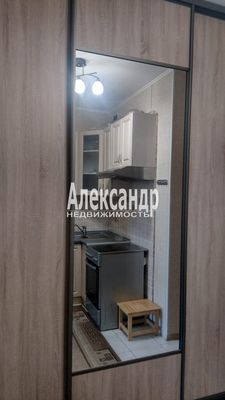 Продам однокомнатную (1-комн.) квартиру, 6-я Жерновская ул, 7, Санкт-Петербург г