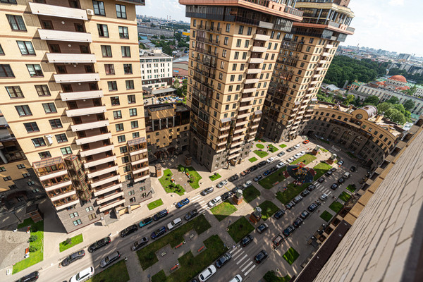 Продам трехкомнатную (3-комн.) квартиру, Киевская ул, 3, Санкт-Петербург г