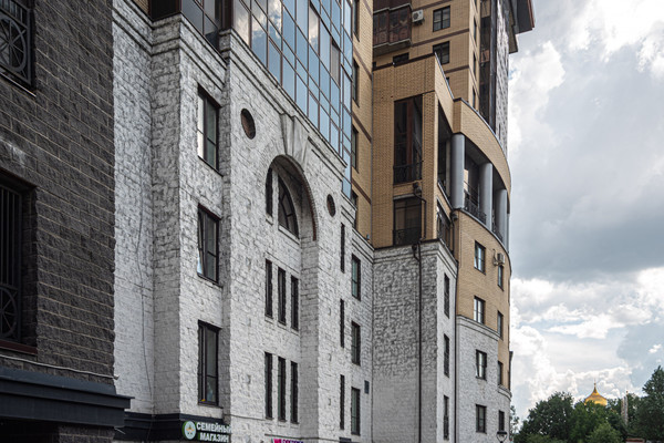 Продам трехкомнатную (3-комн.) квартиру, Киевская ул, 3, Санкт-Петербург г
