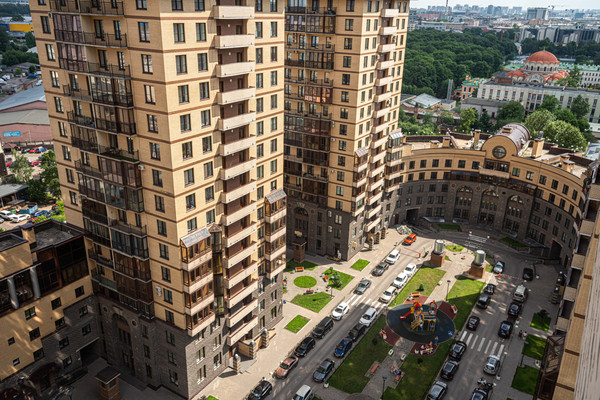 Продам трехкомнатную (3-комн.) квартиру, Киевская ул, 3, Санкт-Петербург г