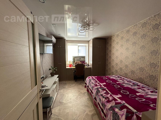 Продам трехкомнатную (3-комн.) квартиру, Петрова ул, 22ка, Йошкар-Ола г