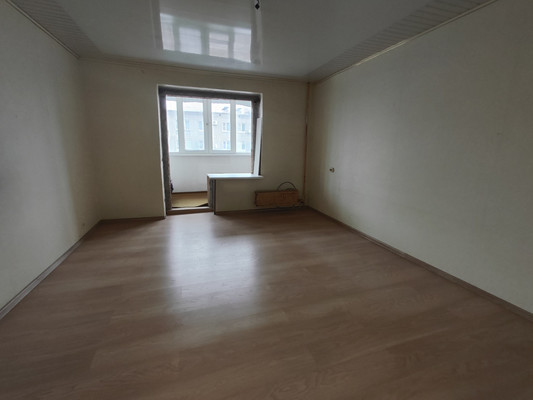 Продам трехкомнатную (3-комн.) квартиру, Керамзавода ул, 38, Рязань г