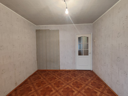 Продам трехкомнатную (3-комн.) квартиру, Керамзавода ул, 38, Рязань г