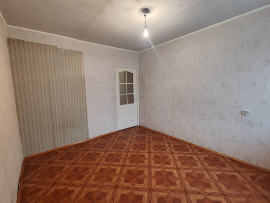 Продам трехкомнатную (3-комн.) квартиру, Керамзавода ул, 38, Рязань г