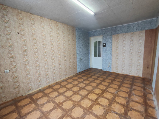 Продам трехкомнатную (3-комн.) квартиру, Керамзавода ул, 38, Рязань г
