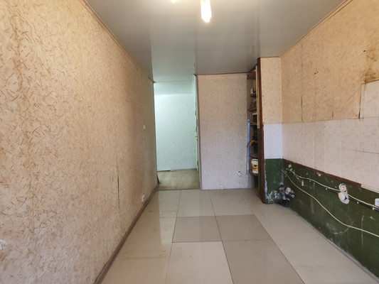 Продам трехкомнатную (3-комн.) квартиру, Керамзавода ул, 38, Рязань г