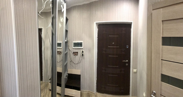 Продам однокомнатную (1-комн.) квартиру, Крылова ул, 36, Симферополь г