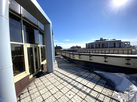 Продам трехкомнатную (3-комн.) квартиру, Киевская ул, 3, Санкт-Петербург г