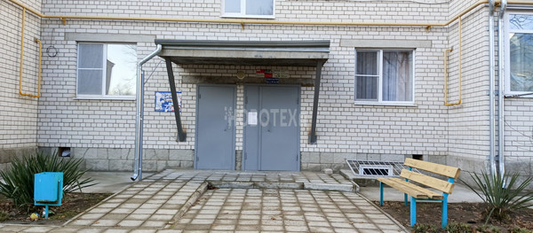 Продам двухкомнатную (2-комн.) квартиру, Свободная ул, 16к2, Кропоткин г