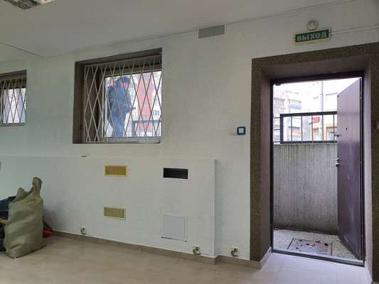 Сдам торговое помещение 91,5 м2, Озерная ул, 10, Калининград г