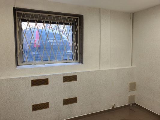 Сдам торговое помещение 91,5 м2, Озерная ул, 10, Калининград г