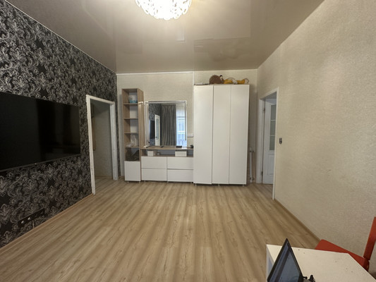 Продам двухкомнатную (2-комн.) квартиру, Жуковского ул, 24, Симферополь г