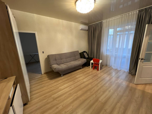 Продам двухкомнатную (2-комн.) квартиру, Жуковского ул, 24, Симферополь г