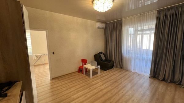Продам двухкомнатную (2-комн.) квартиру, Жуковского ул, 24, Симферополь г