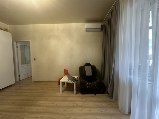 Продам двухкомнатную (2-комн.) квартиру, Жуковского ул, 24, Симферополь г