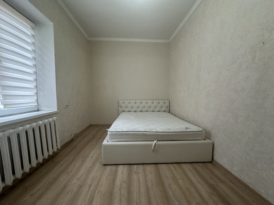 Продам двухкомнатную (2-комн.) квартиру, Жуковского ул, 24, Симферополь г
