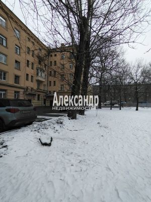 Продам трехкомнатную (3-комн.) квартиру, Мгинская ул, 7, Санкт-Петербург г