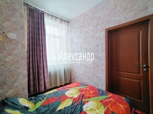 Продам трехкомнатную (3-комн.) квартиру, Мгинская ул, 7, Санкт-Петербург г
