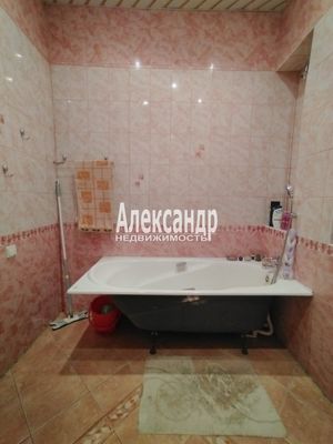 Продам трехкомнатную (3-комн.) квартиру, Мгинская ул, 7, Санкт-Петербург г