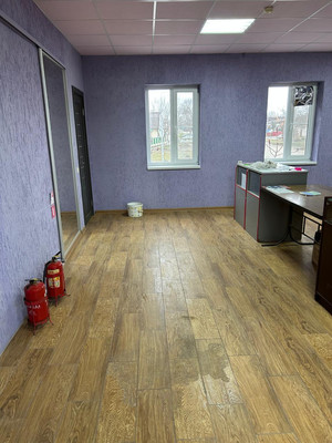 Продам коммерческое помещение 200 м2, Малиновского ул, 226/12, Кавказская ст-ца