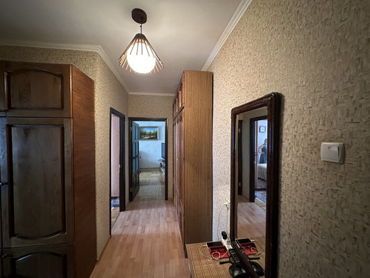 Продам трехкомнатную (3-комн.) квартиру, Пановой ул, 32, Ростов-на-Дону г