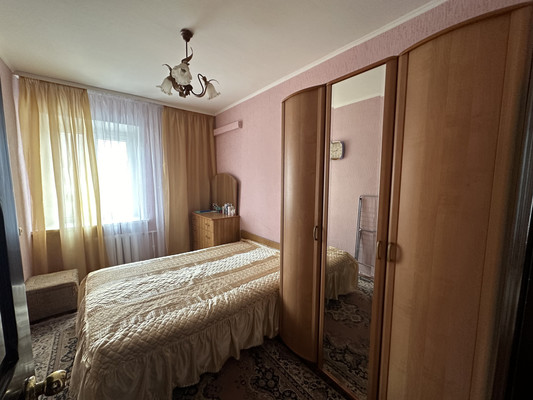 Продам трехкомнатную (3-комн.) квартиру, Пановой ул, 32, Ростов-на-Дону г