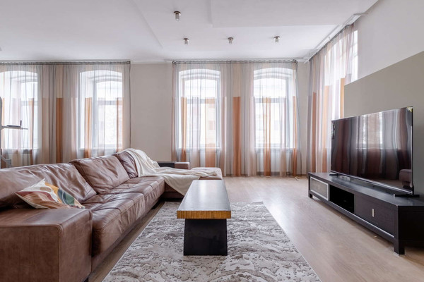 Продам многокомнатную квартиру, Гоголя ул, 25, Казань г