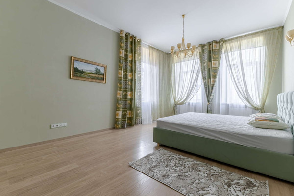 Продам многокомнатную квартиру, Гоголя ул, 25, Казань г