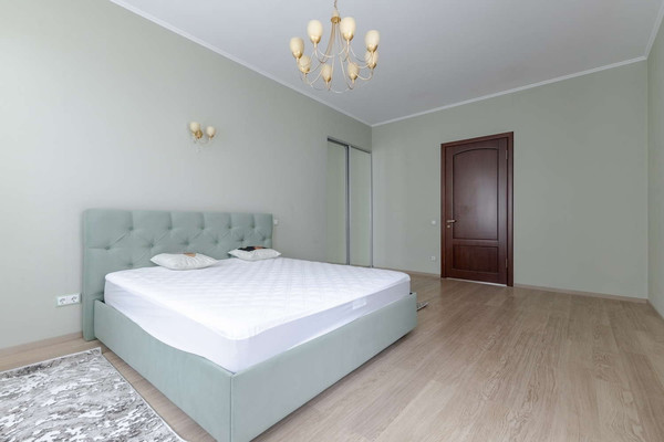 Продам многокомнатную квартиру, Гоголя ул, 25, Казань г
