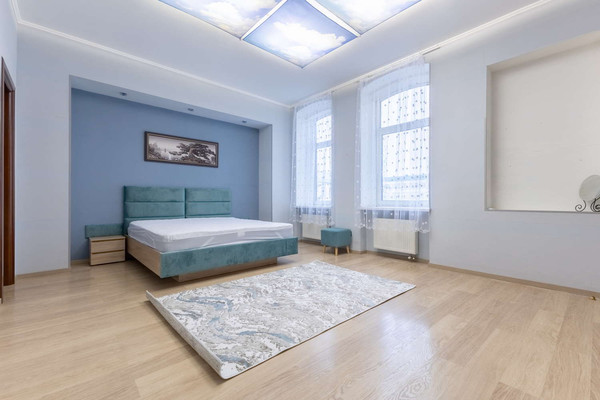 Продам многокомнатную квартиру, Гоголя ул, 25, Казань г