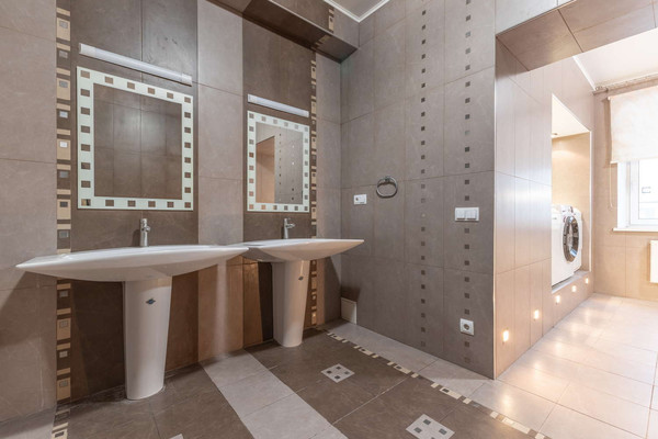 Продам многокомнатную квартиру, Гоголя ул, 25, Казань г