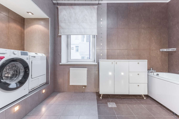 Продам многокомнатную квартиру, Гоголя ул, 25, Казань г