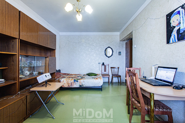 Продам двухкомнатную (2-комн.) квартиру, Загребский б-р, 31к1 стр 1, Санкт-Петербург г