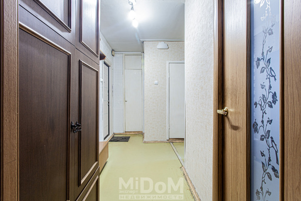 Продам двухкомнатную (2-комн.) квартиру, Загребский б-р, 31к1 стр 1, Санкт-Петербург г