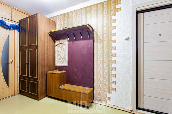 Продам двухкомнатную (2-комн.) квартиру, Загребский б-р, 31к1 стр 1, Санкт-Петербург г