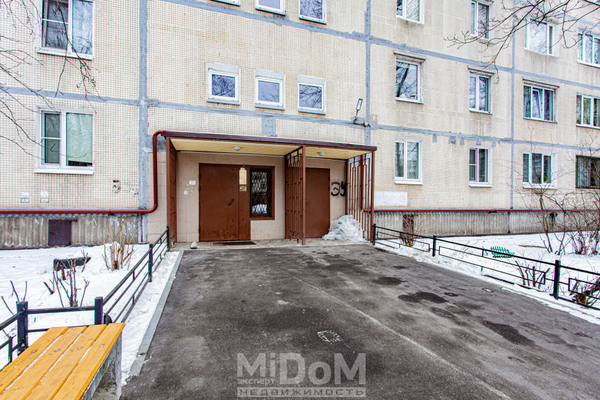 Продам двухкомнатную (2-комн.) квартиру, Загребский б-р, 31к1 стр 1, Санкт-Петербург г