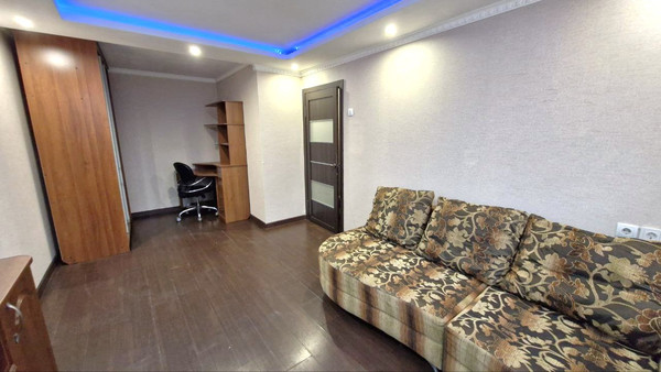 Продам однокомнатную (1-комн.) квартиру, Ихтиманская (Климовск мкр.) ул, 3, Подольск г