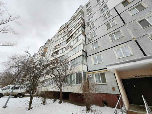 Продам трехкомнатную (3-комн.) квартиру, Серова ул, 6, Казань г