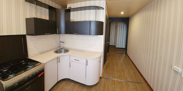 Продам трехкомнатную (3-комн.) квартиру, 6, Торосово д