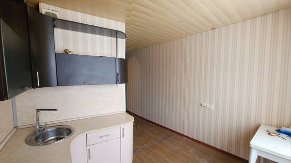 Продам трехкомнатную (3-комн.) квартиру, 6, Торосово д