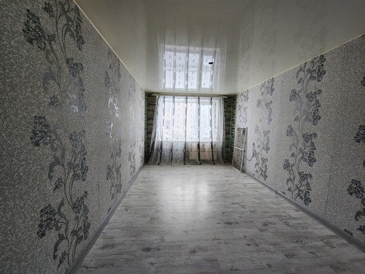 Продам трехкомнатную (3-комн.) квартиру, 6, Торосово д