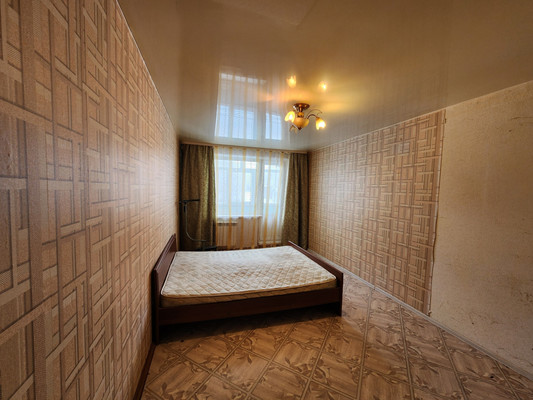 Продам трехкомнатную (3-комн.) квартиру, 6, Торосово д