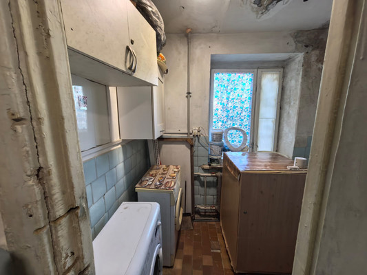 Продам комнату в 8-комн. квартире, Уральская ул, 81А, Краснодар г