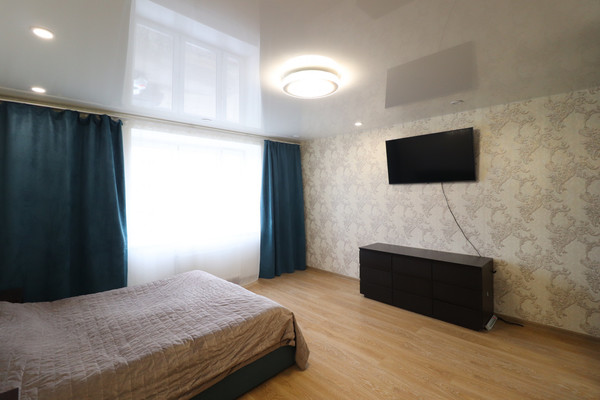 Продам двухкомнатную (2-комн.) квартиру, Генерала Ремезова б-р, 10, Голицыно г