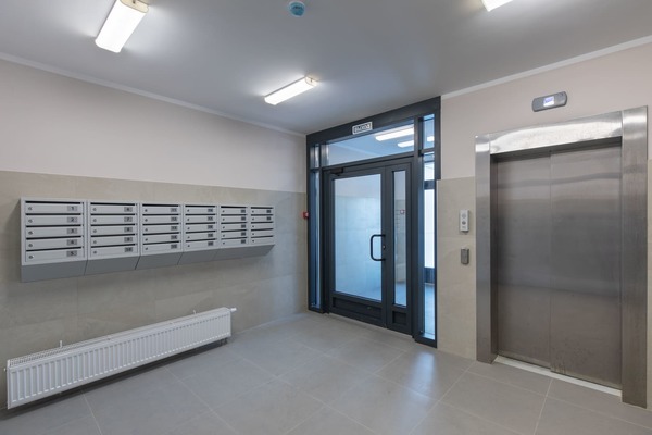 Продам трехкомнатную (3-комн.) , Лесная ул, 1к1, Яковлево д